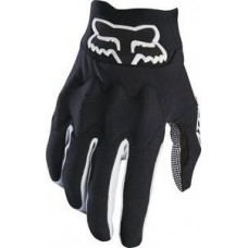 Manusi FOX MTB-GLOVE ATTACK GLOVE BLACK/WHITE (FOX-18468-018-2X)